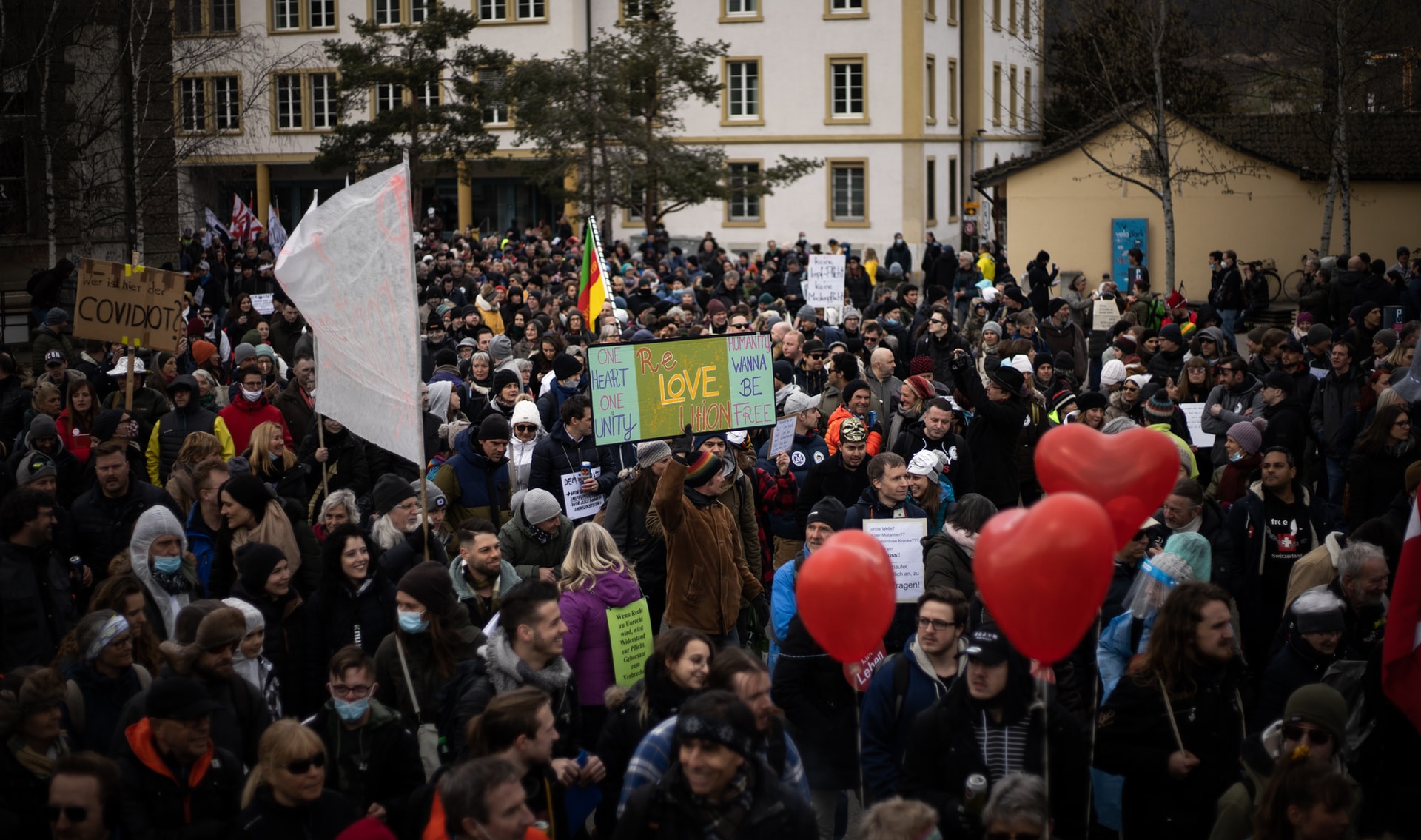 https://workspace.horasis.org/wp-content/uploads/2022/03/kajetan-sumila-wFMFl3gA7mo-unsplash.jpg